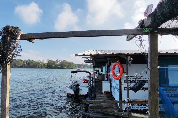 Singapore Boat Tour Kelong Visit