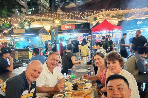 Sunset Bike Tour with Hawker Food Experience