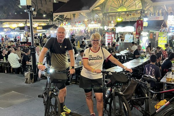 Sunset Bike Tour with Hawker Food Experience