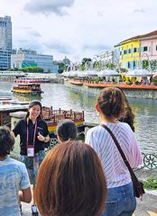 SG-river-tour-guide
