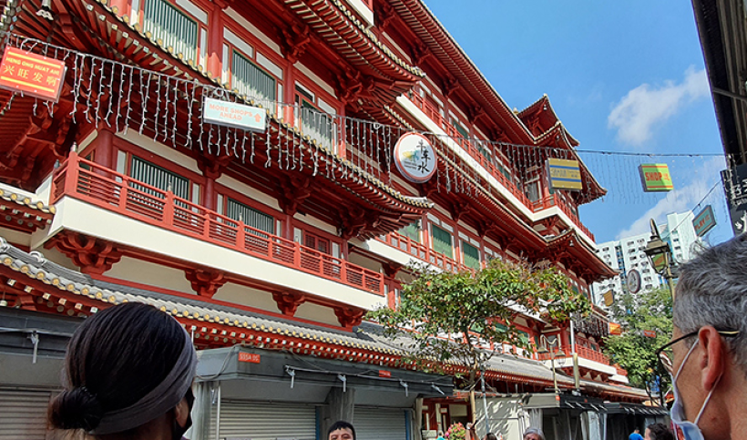 explore-heritage-trails-buddha-tooth-relic-temple
